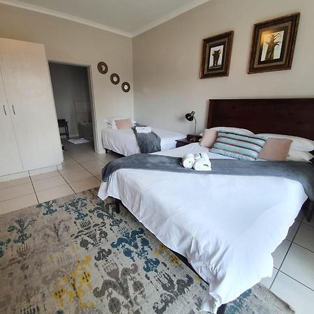 De Nachtuilen Guesthouse Upington Exteriör bild