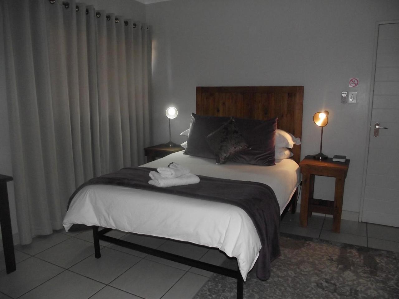 De Nachtuilen Guesthouse Upington Exteriör bild