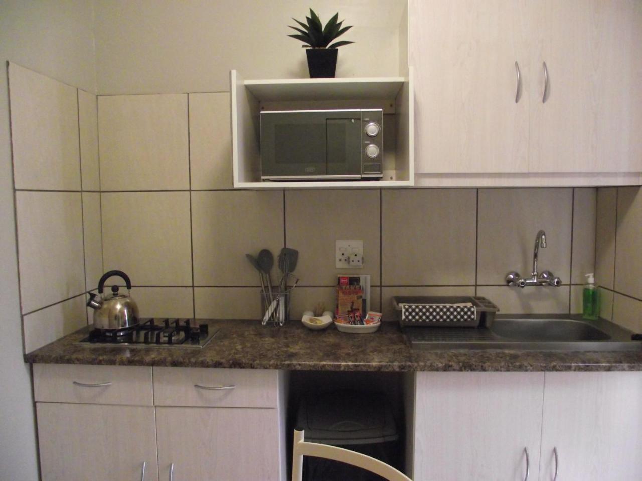 De Nachtuilen Guesthouse Upington Exteriör bild