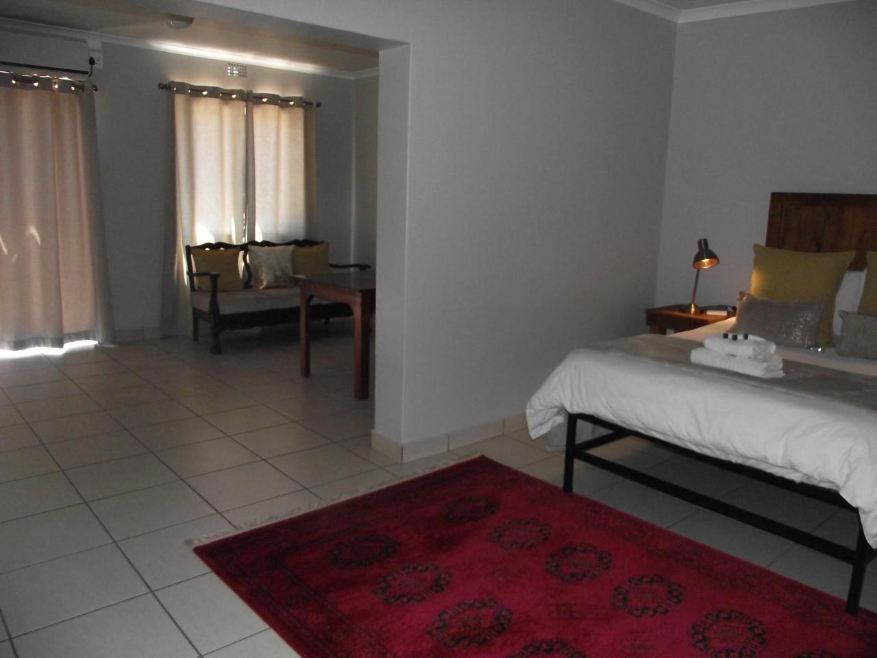 De Nachtuilen Guesthouse Upington Exteriör bild